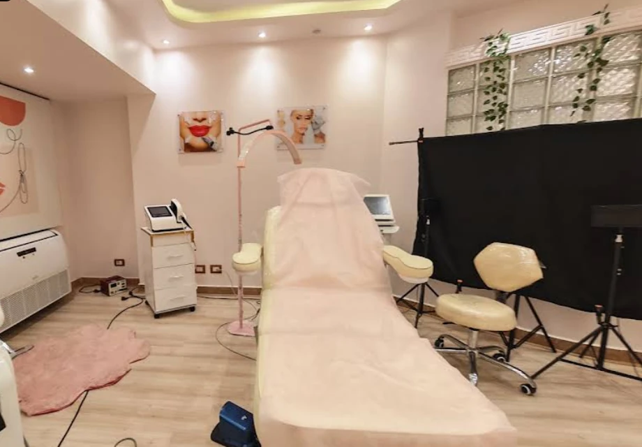 Magenta Clinique New Cairo treatment room
